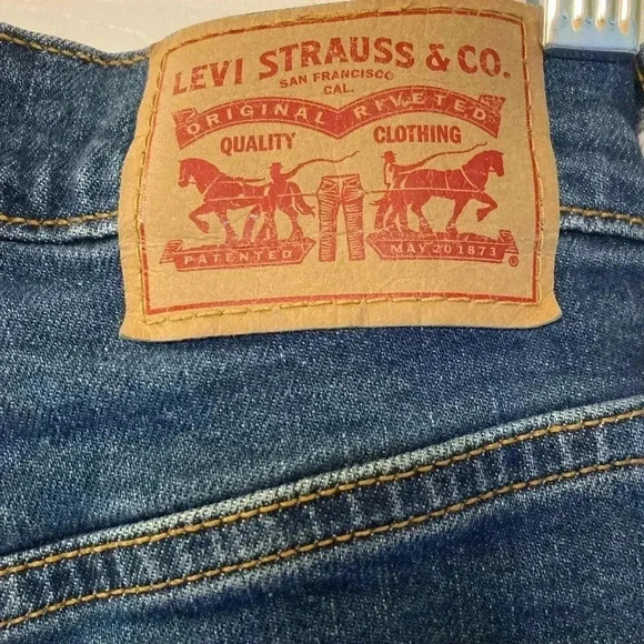 Levi’s Wedgie Straight 23 - Picture 4 of 6